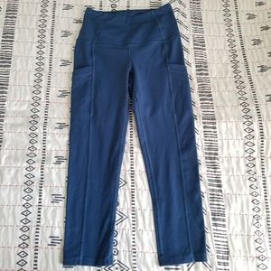 The North Face Motivation High Rise Pocket Crop Leggings